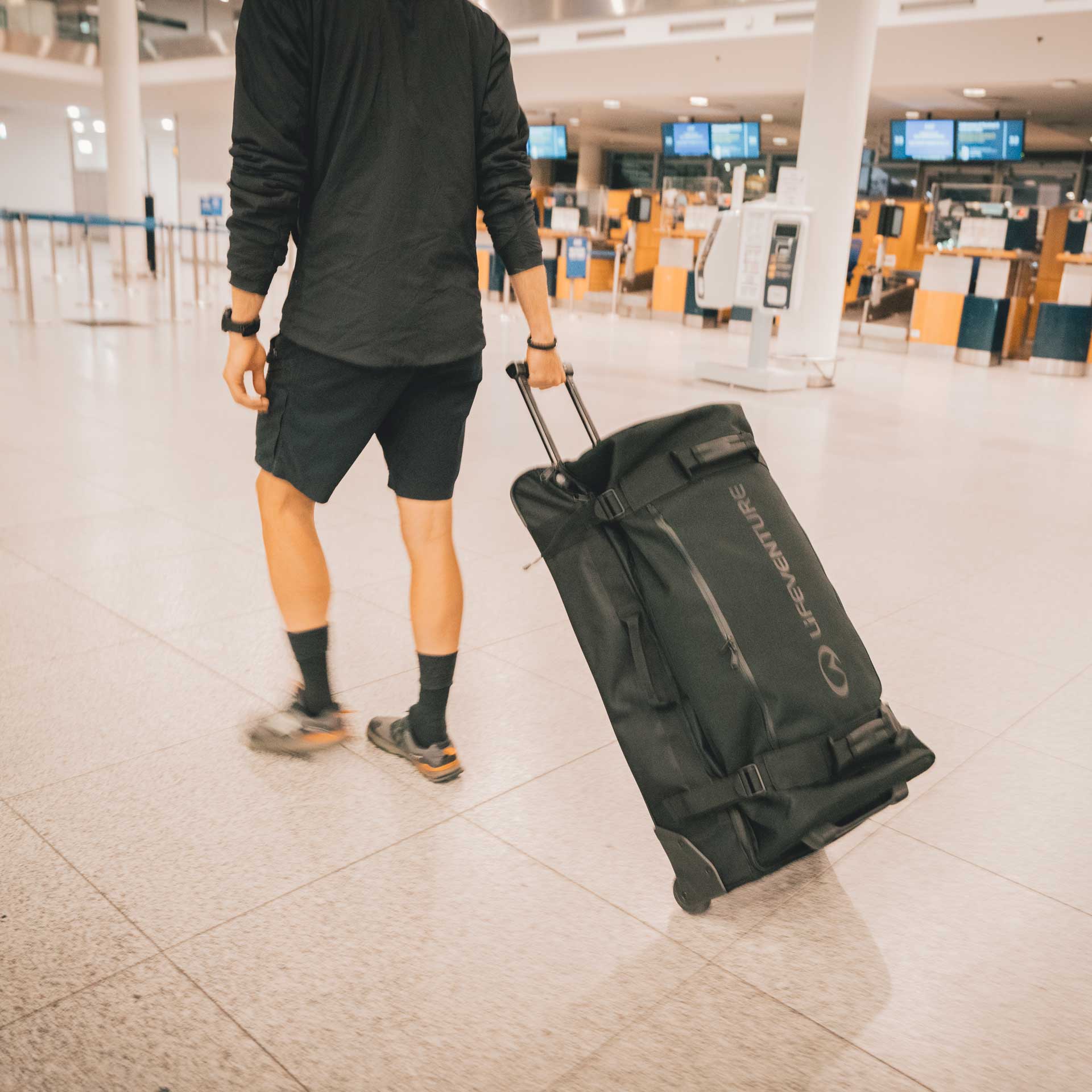 Expedition Clamshell Wheeled Duffle Bag 110L | Lifeventure