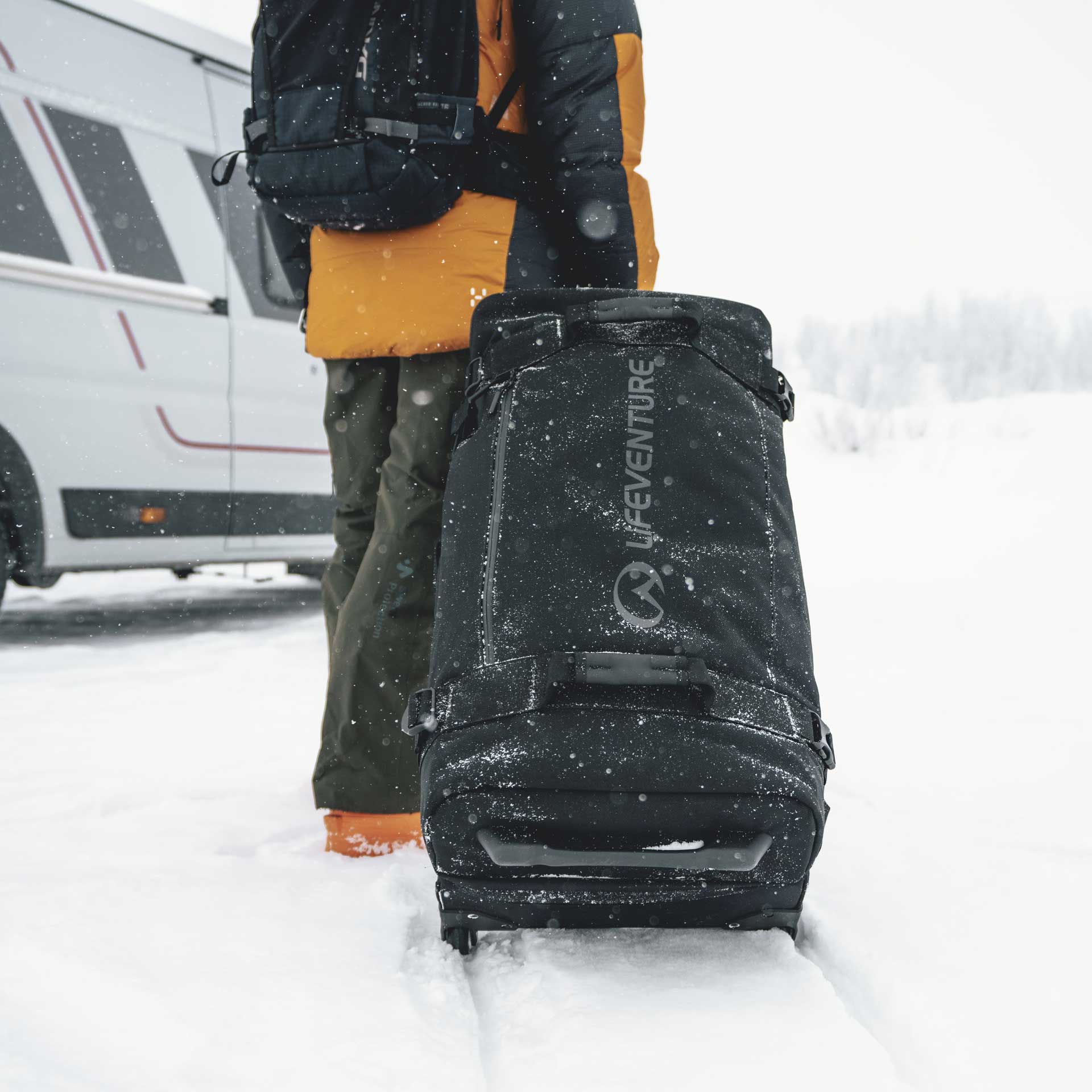 ノベルティーバック Expedition Clamshell Wheeled Duffle Bag 110L | Lifeventure