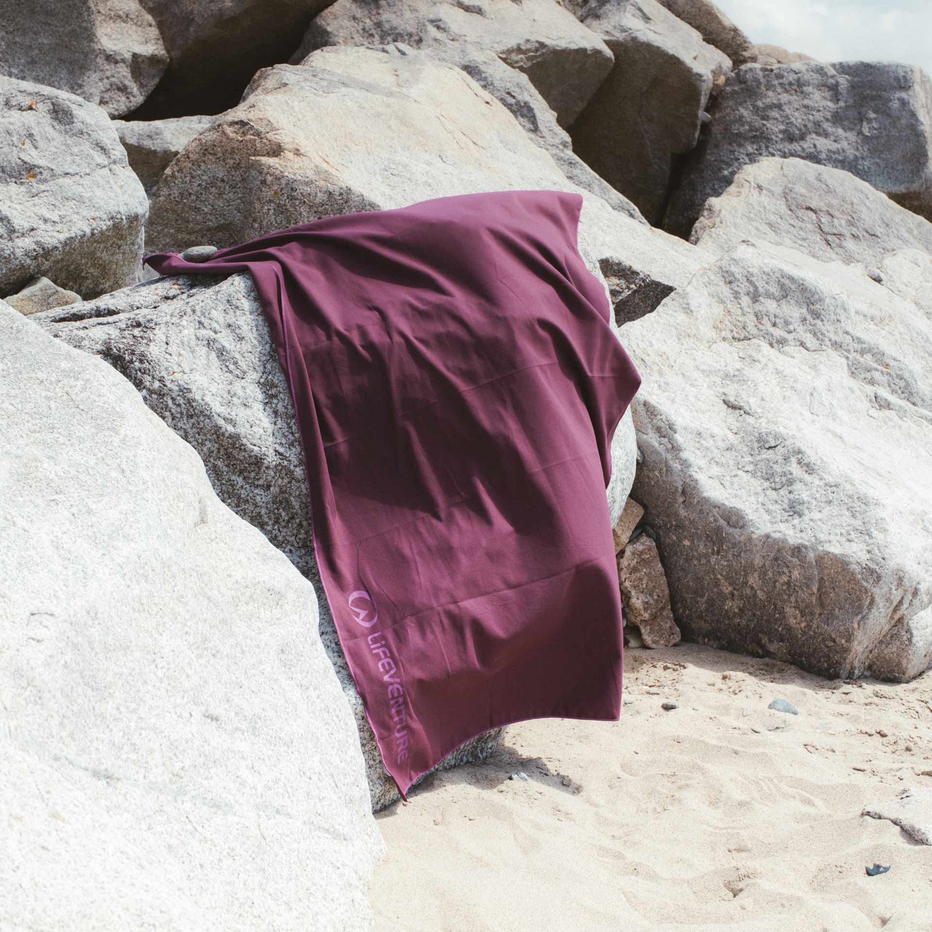 SoftFibre Recycled Towels - variant[Blackcurrant]
